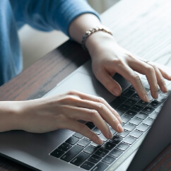 紙媒体・出版社様向け原稿制作（ゴーストライティング・編集サポート）